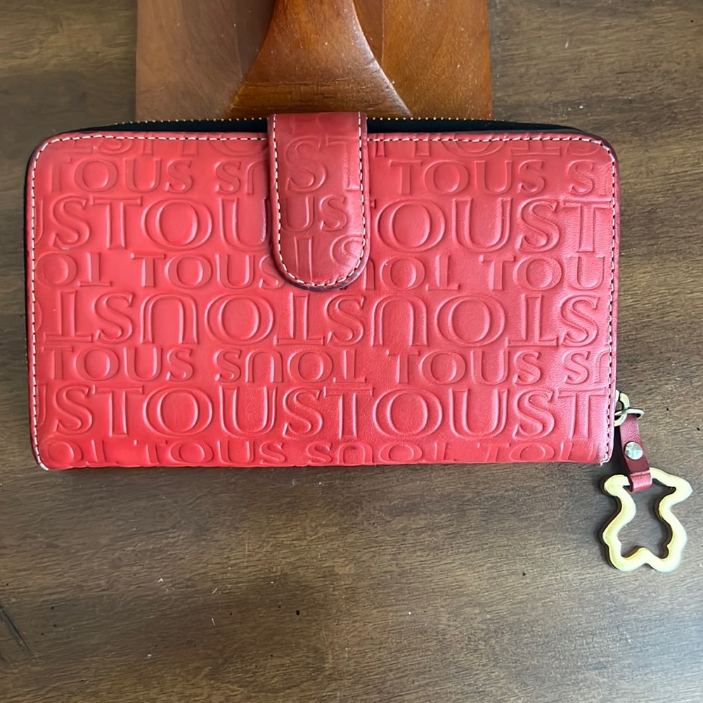 TOUS wallet large - Urbana logo